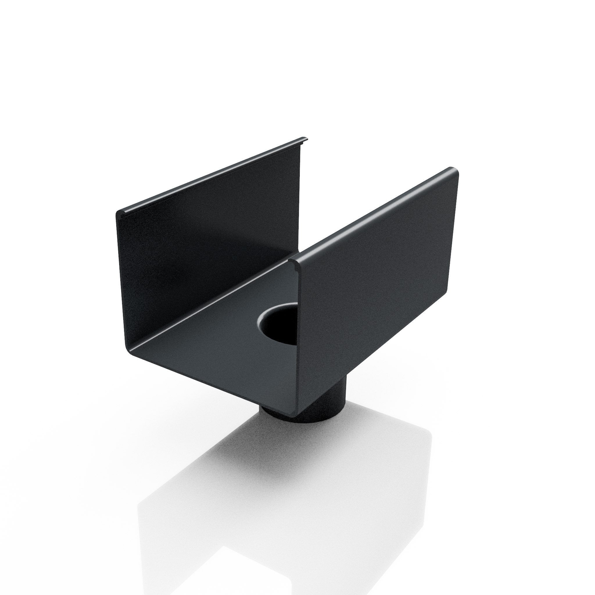 GB8 - BOX GUTTER OUTLET 63MM DIA - 135 x 100mm - Alugutter